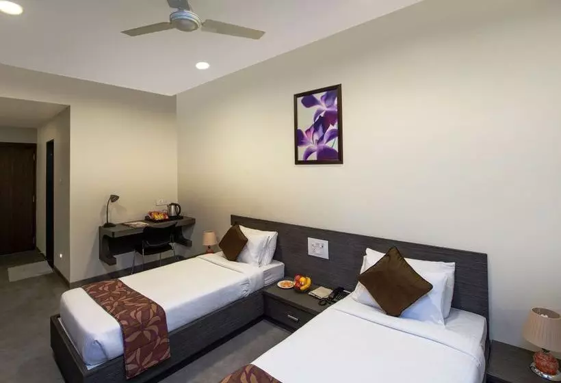 בית מלון כפרי New Leaf