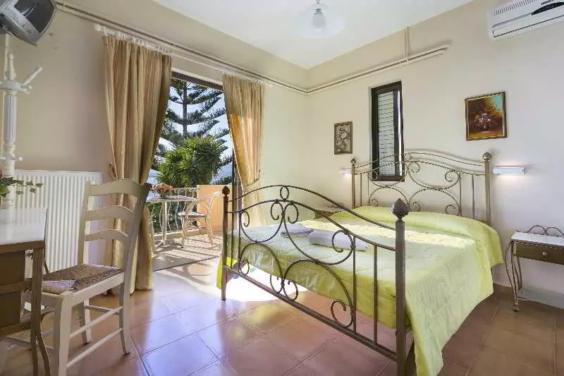 호텔 Panorama Fanari Studios And Apartments