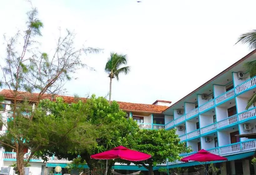 فندق Topaz Beach