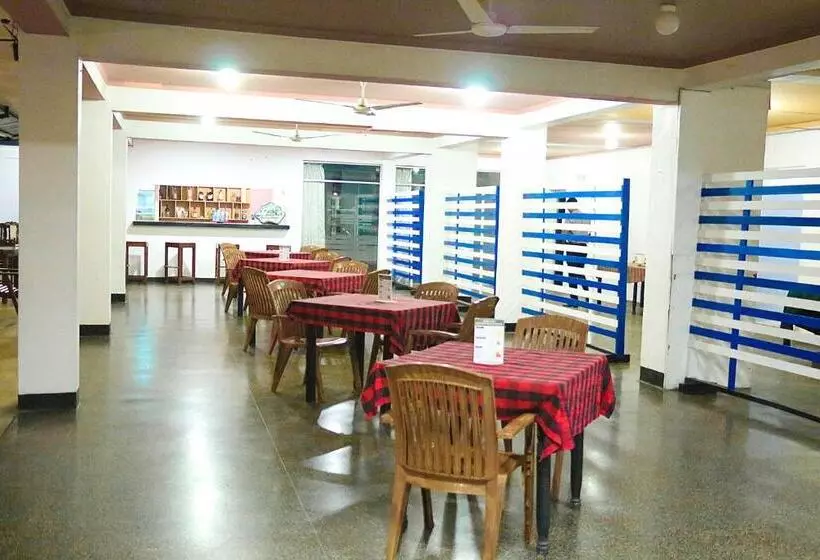 فندق Topaz Beach