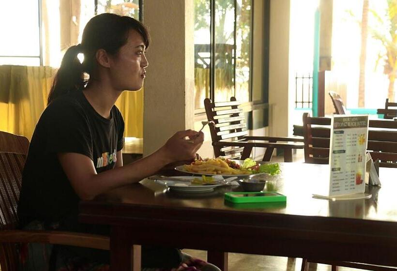 فندق Topaz Beach