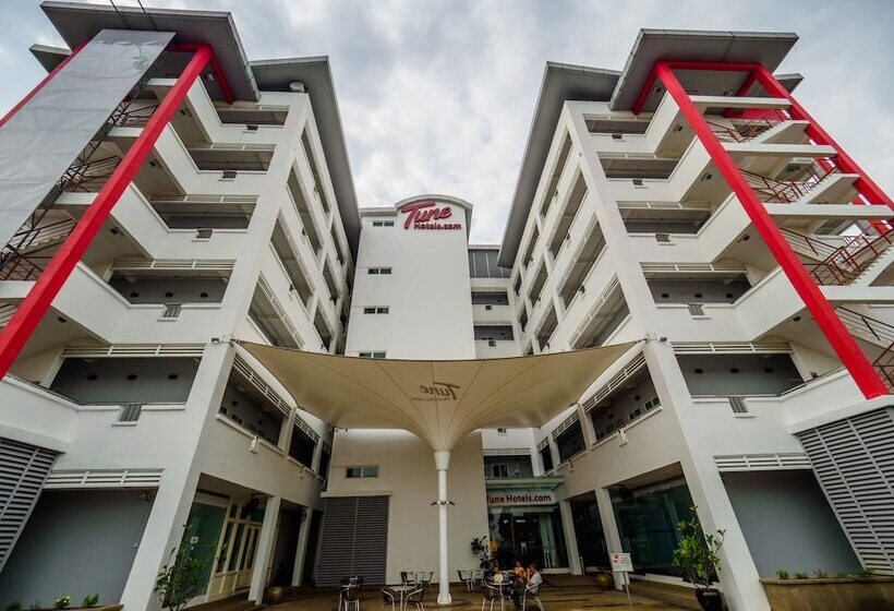 Tune Hotel Klia Aeropolis
