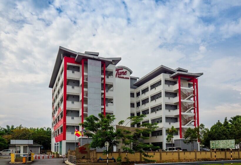 Tune Hotel Klia Aeropolis
