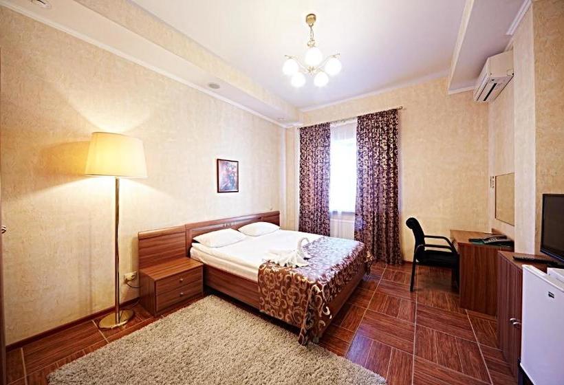 هتل Vladimir Plaza