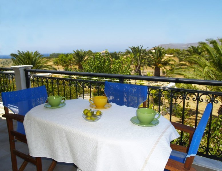 Sunny Studios & Apartments