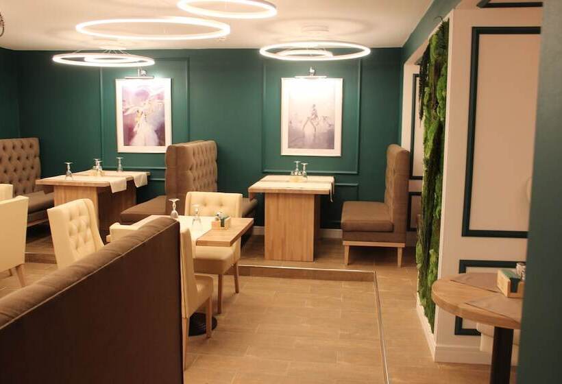 Zhemchuzhina Hotel Vladivostok