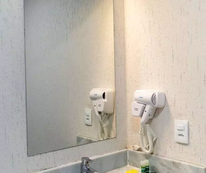 Hotelli Front Comfort Teófilo Otoni