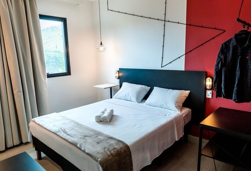 Hotel Front Comfort Teófilo Otoni