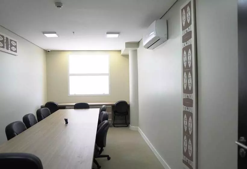 ホテル Ramada By Wyndham Manaus Torres Center