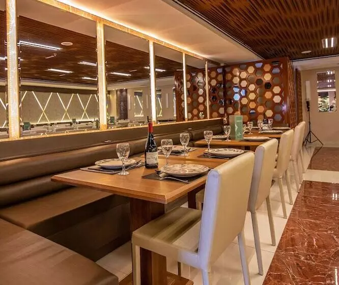 ホテル Ramada By Wyndham Manaus Torres Center