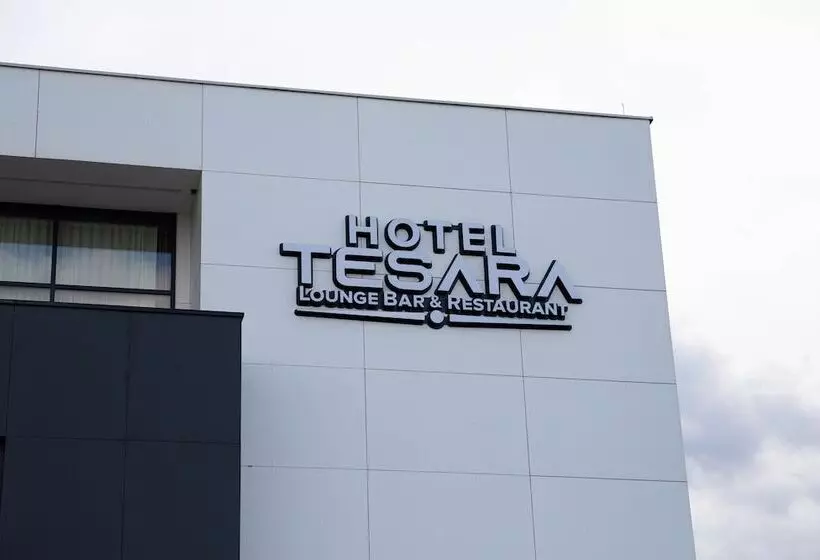 هتل Tesara