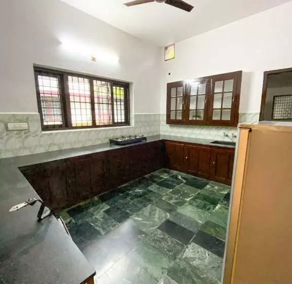 Majatalo Budget Home