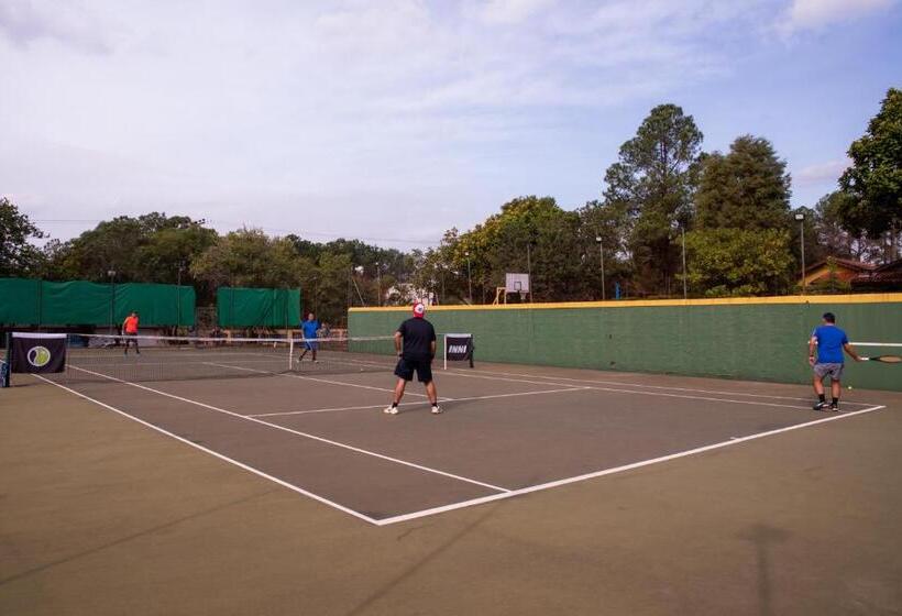 膳宿费 Pousada E Camping Carrion