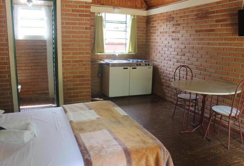 膳宿费 Pousada E Camping Carrion