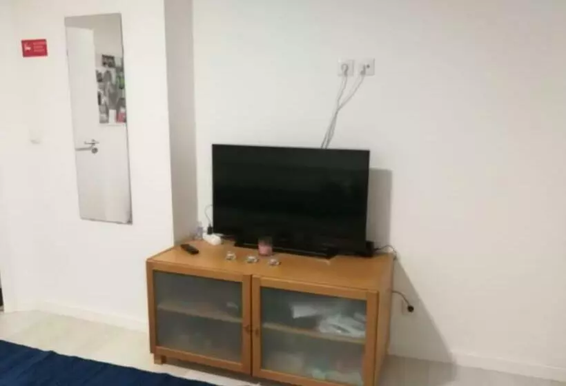 Retkeilymaja Mata Beach Caparica