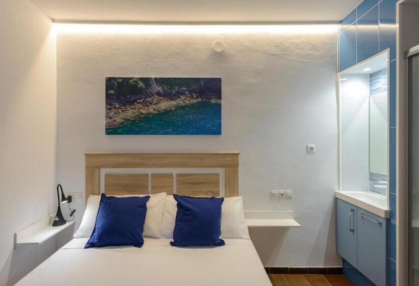 پانسیون Habitacions Cau Del Llop