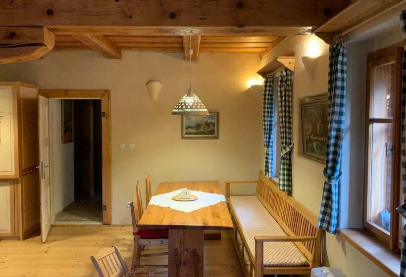 膳宿费 Krasná Samota