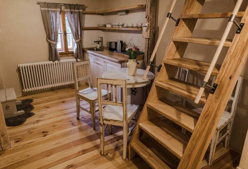 膳宿费 Krasná Samota