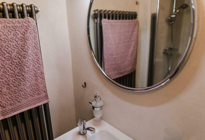 膳宿费 Krasná Samota