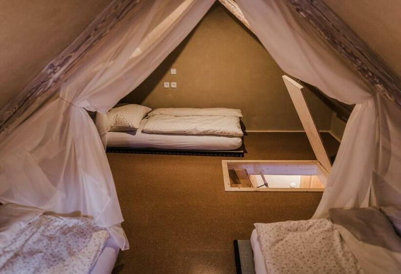 膳宿费 Krasná Samota