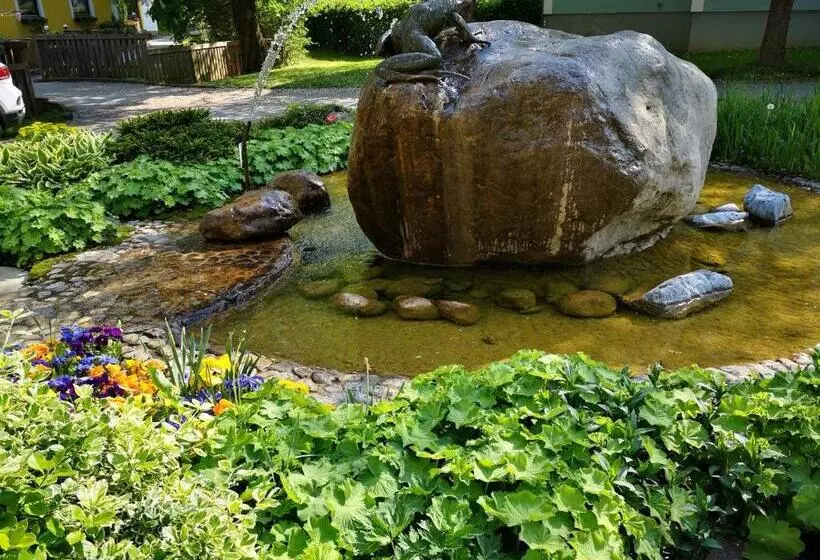 Aparthotel Goldener Hahn Apartments