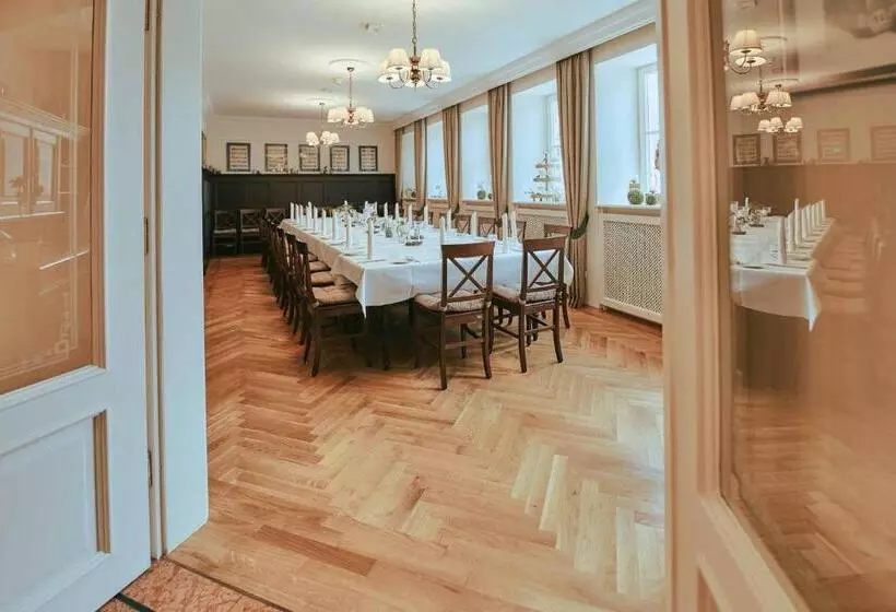 Majatalo Brauereigasthof Zum Kuchlbauer