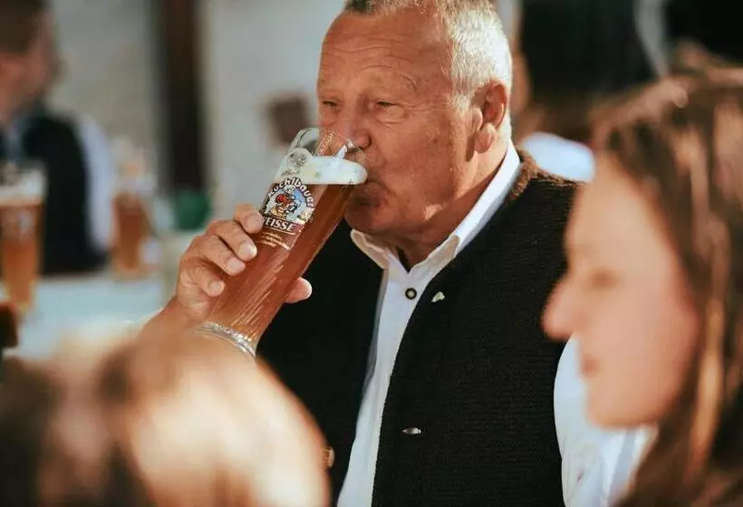 Majatalo Brauereigasthof Zum Kuchlbauer