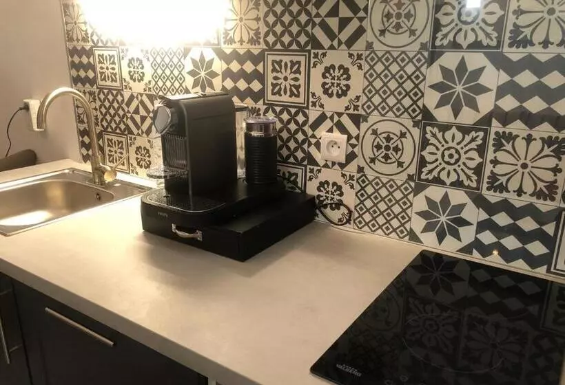 ベッドアンドブレックファースト Marie Jean Chambre D Hotes & Gite