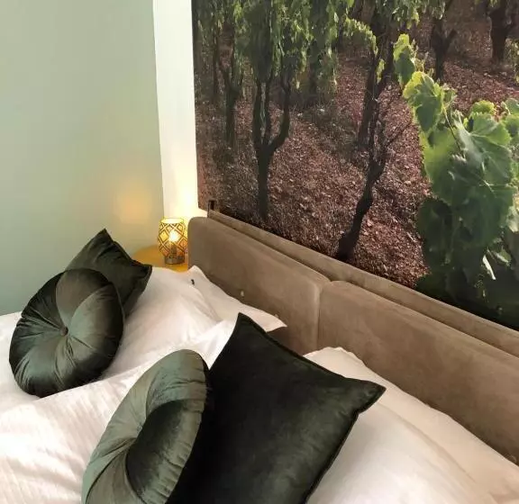 ベッドアンドブレックファースト Marie Jean Chambre D Hotes & Gite