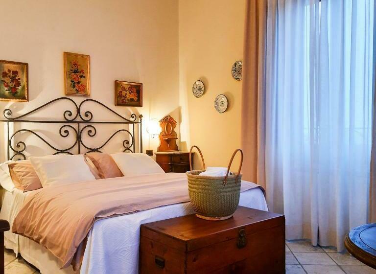 Boutique Hotel Fox S Inn