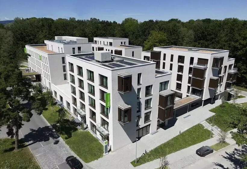 هتل Ibis Styles Friedrichshafen