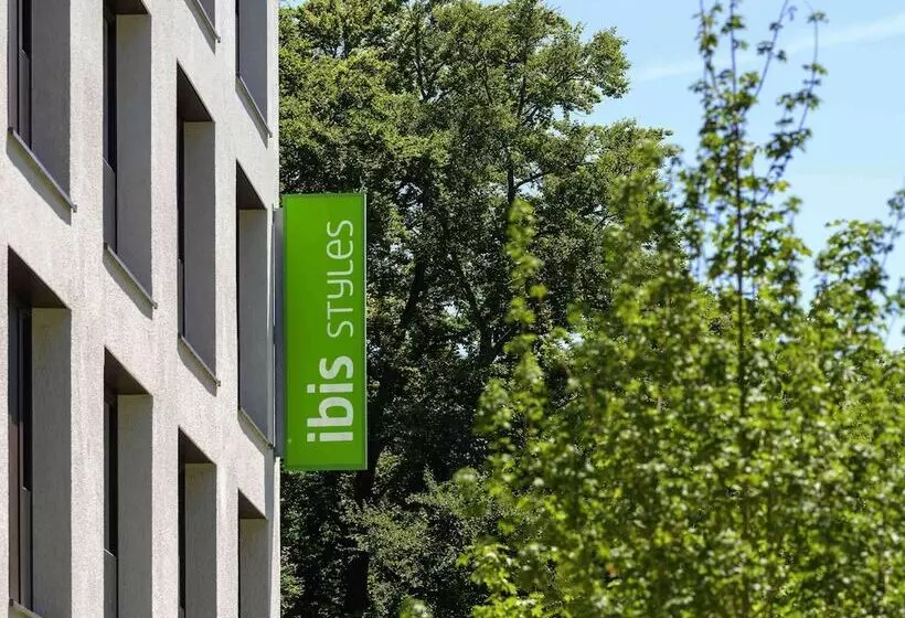 هتل Ibis Styles Friedrichshafen