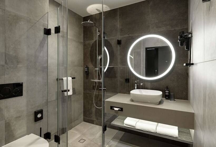 هتل Ibis Styles Friedrichshafen