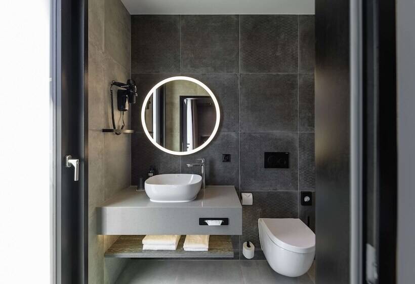 هتل Ibis Styles Friedrichshafen