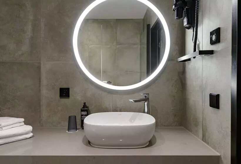 هتل Ibis Styles Friedrichshafen