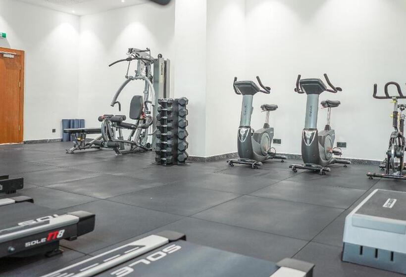 Star Land Hotel Bastos