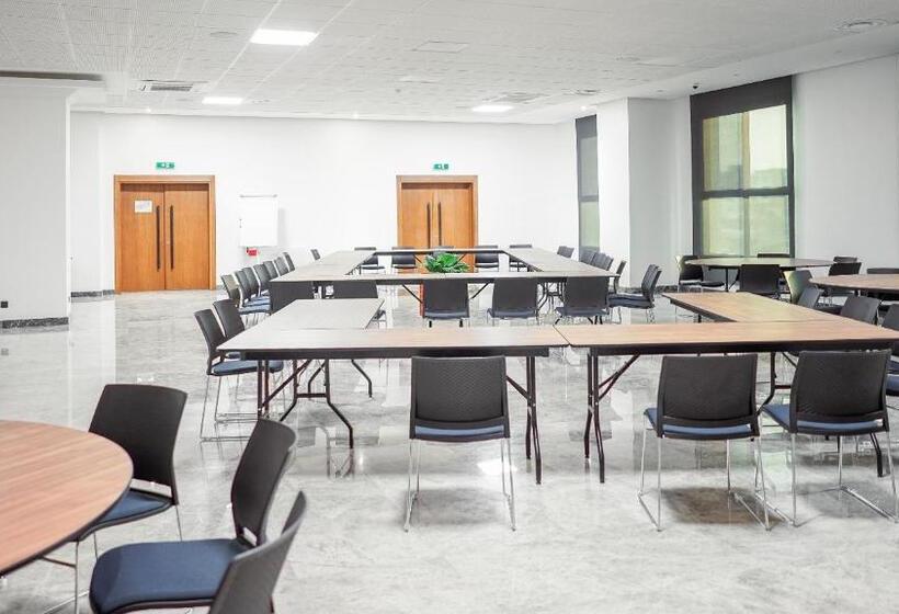 Star Land Hotel Bastos