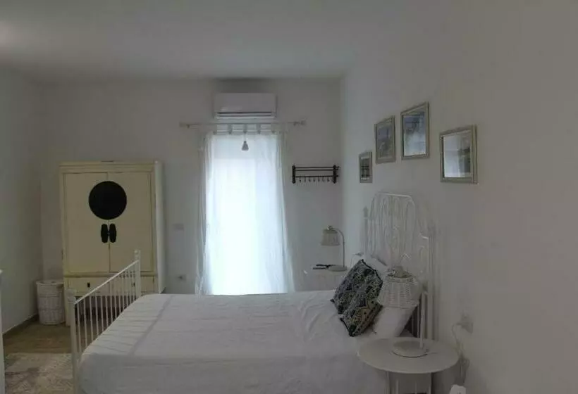 ペンション Monti Russu Natural Guest House