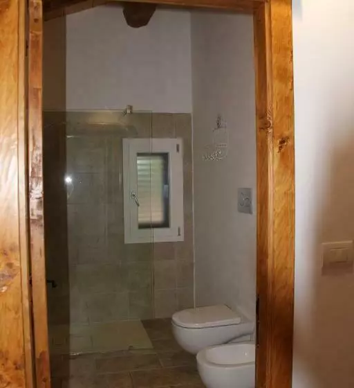 ペンション Monti Russu Natural Guest House