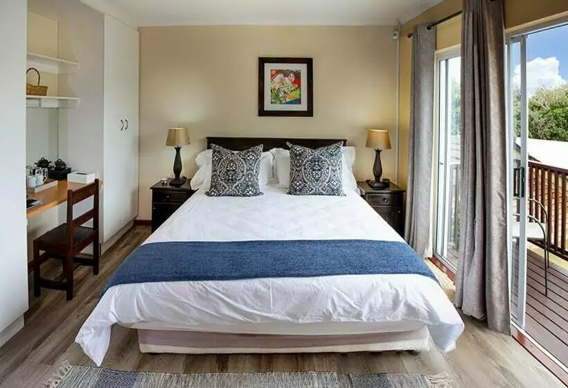 Majatalo Phumanathi Guesthouse