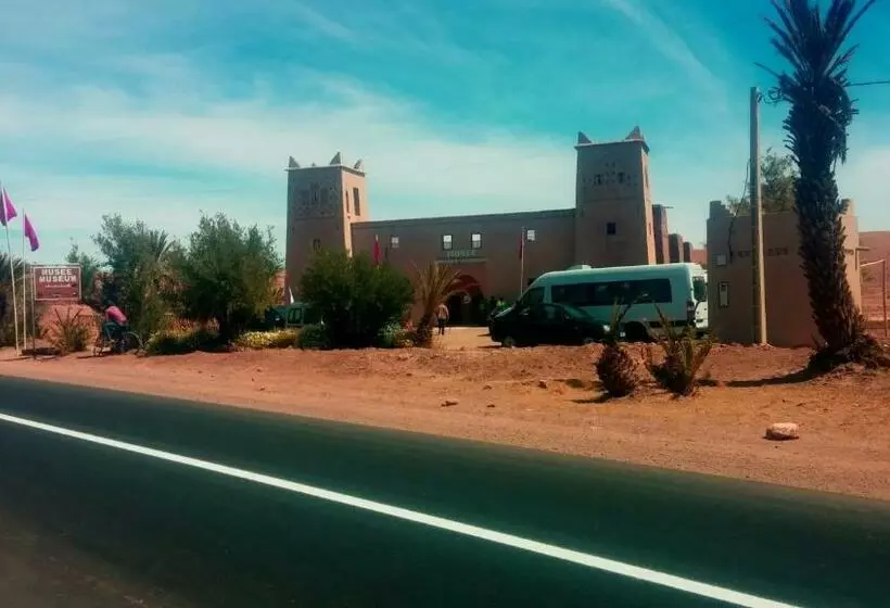 Retkeilymaja Kasbah Dar Bahnini