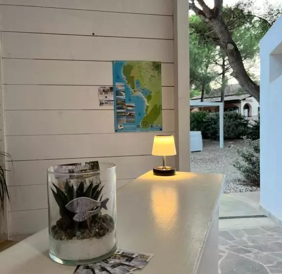 Angolo Mare Apartments & Rooms