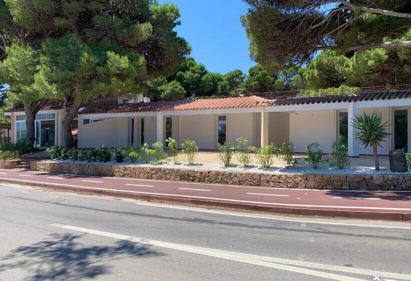 Angolo Mare Apartments & Rooms