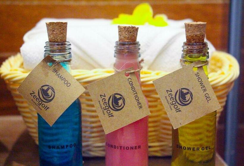 Pension (Hôtel basse catégorie) Zee Golf Affordable Luxury