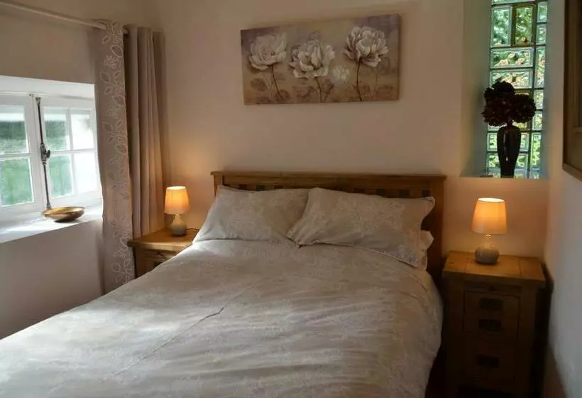 ベッドアンドブレックファースト Gites Le Segur Sequoia Cottage