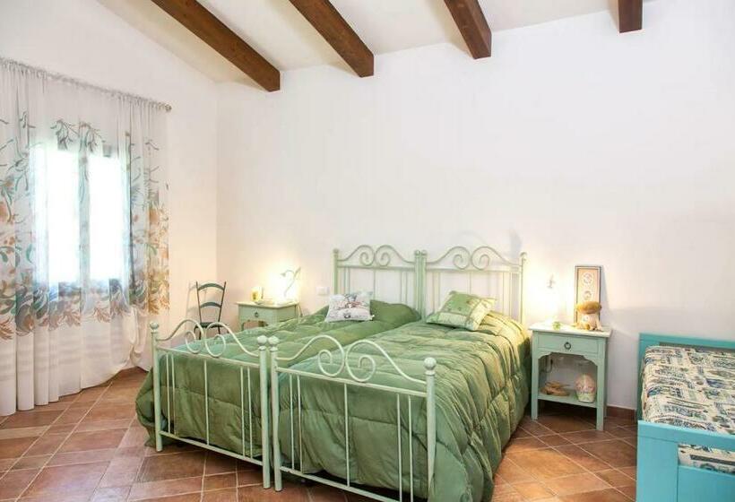 Hotel Poggio Ai Legni