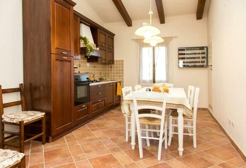 Hotel Poggio Ai Legni