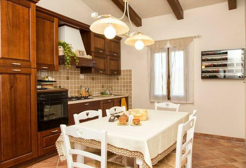 Hotel Poggio Ai Legni