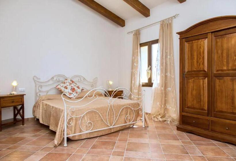 Hotel Poggio Ai Legni