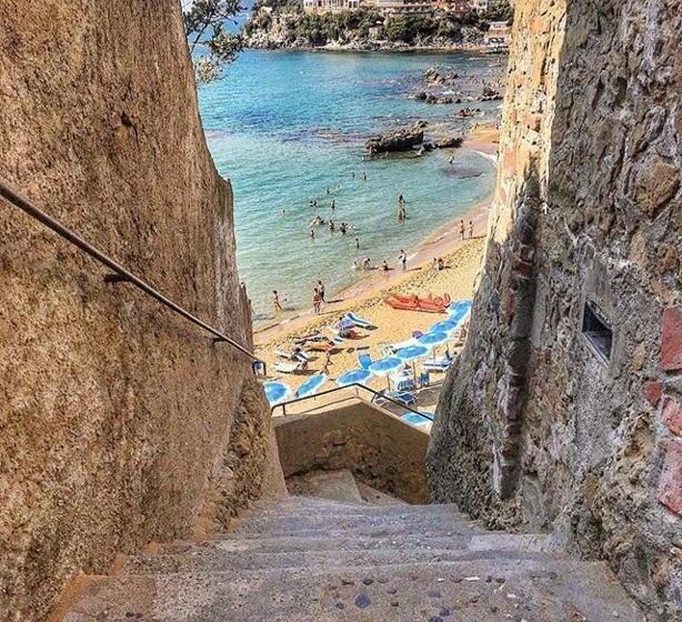 بنسيون Oasi Del Cuore Due Graziose Camere Con Vista Mare A 7 Min Dal Mare Di Castiglioncello
